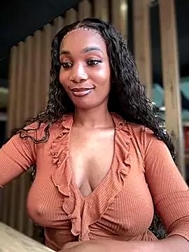 VannessaJj on StripChat